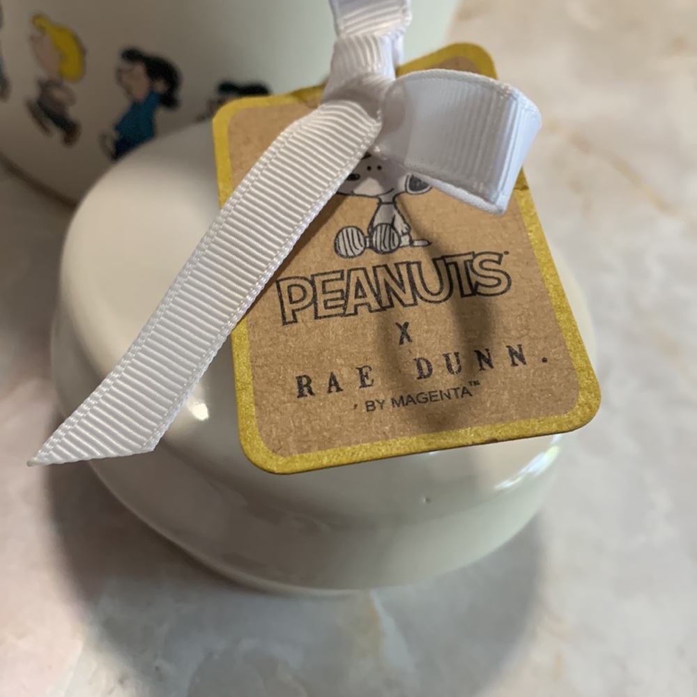 Peanuts: Rae Dunn ceramic canister - Picture 7 of 7